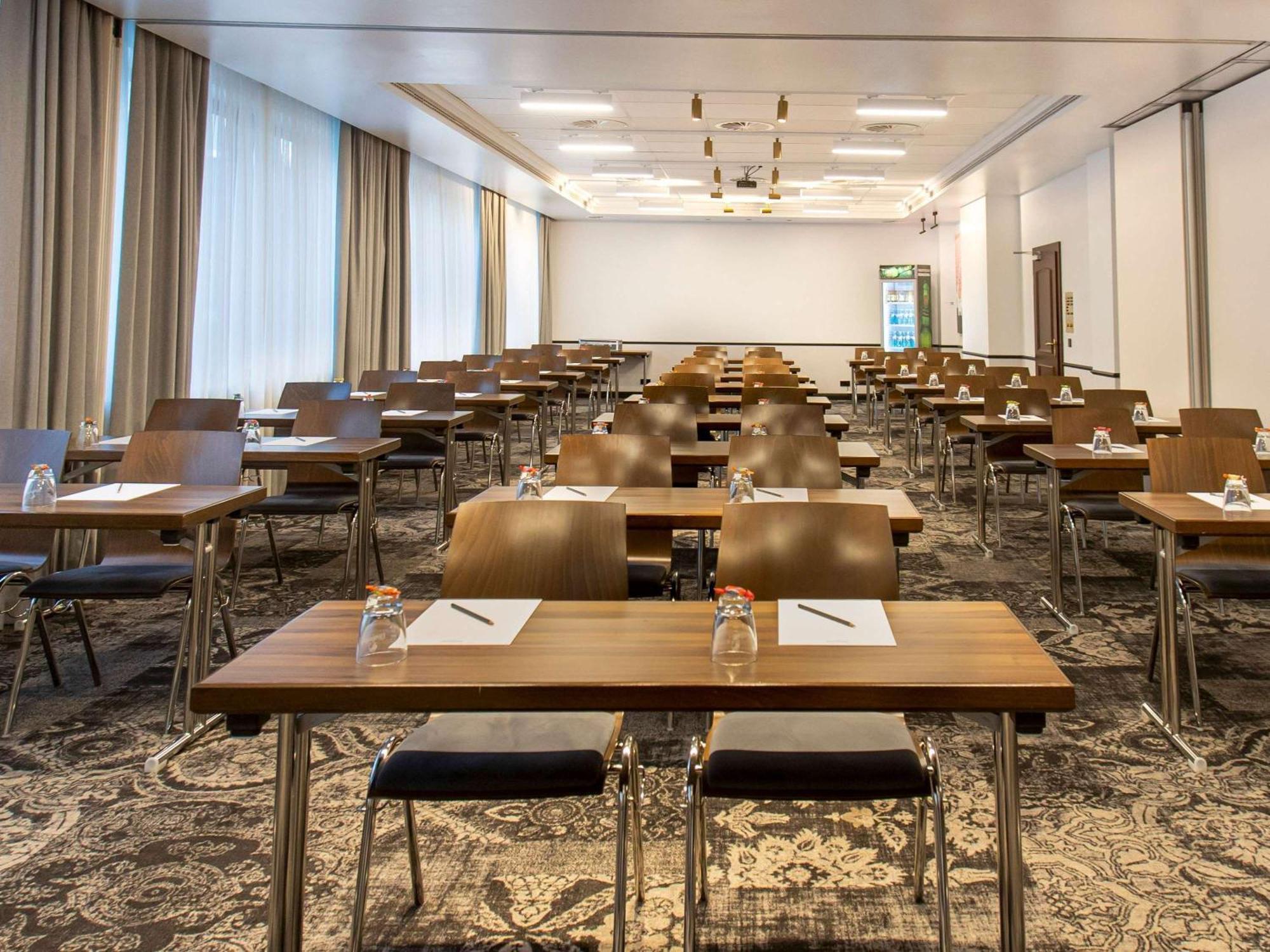 Mercure Hotel Frankfurt Airport Langen Eksteriør bilde